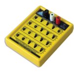 Capacitance Decade Box (DEC2000)